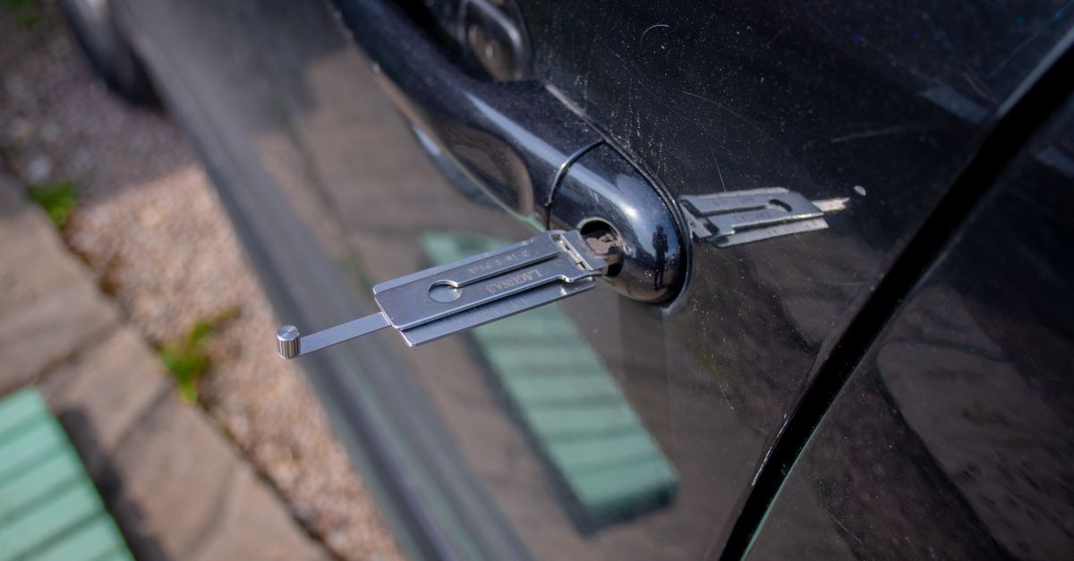 BMW car key fob — Pro Columbia Locksmith