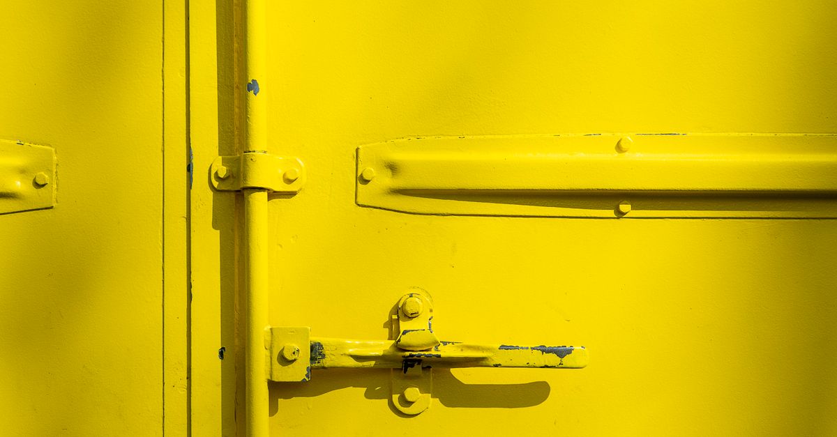 Deadbolt vs. Door Knob Lock: Which One Actually Keeps Your Home Secure? — Pro Columbia Locksmith